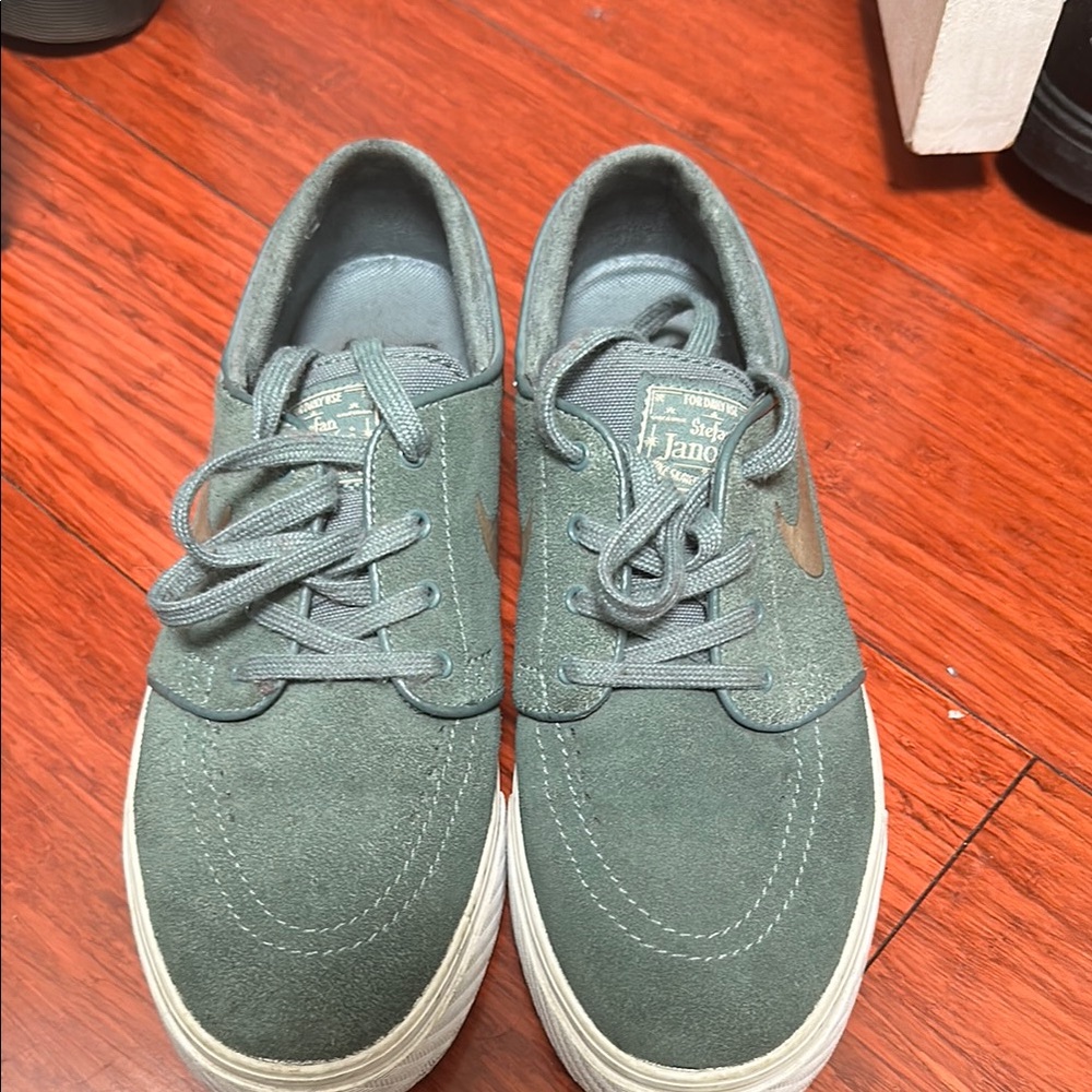 Nike Green Sneakers STEFAN JANOSKI - SIZE 6.5